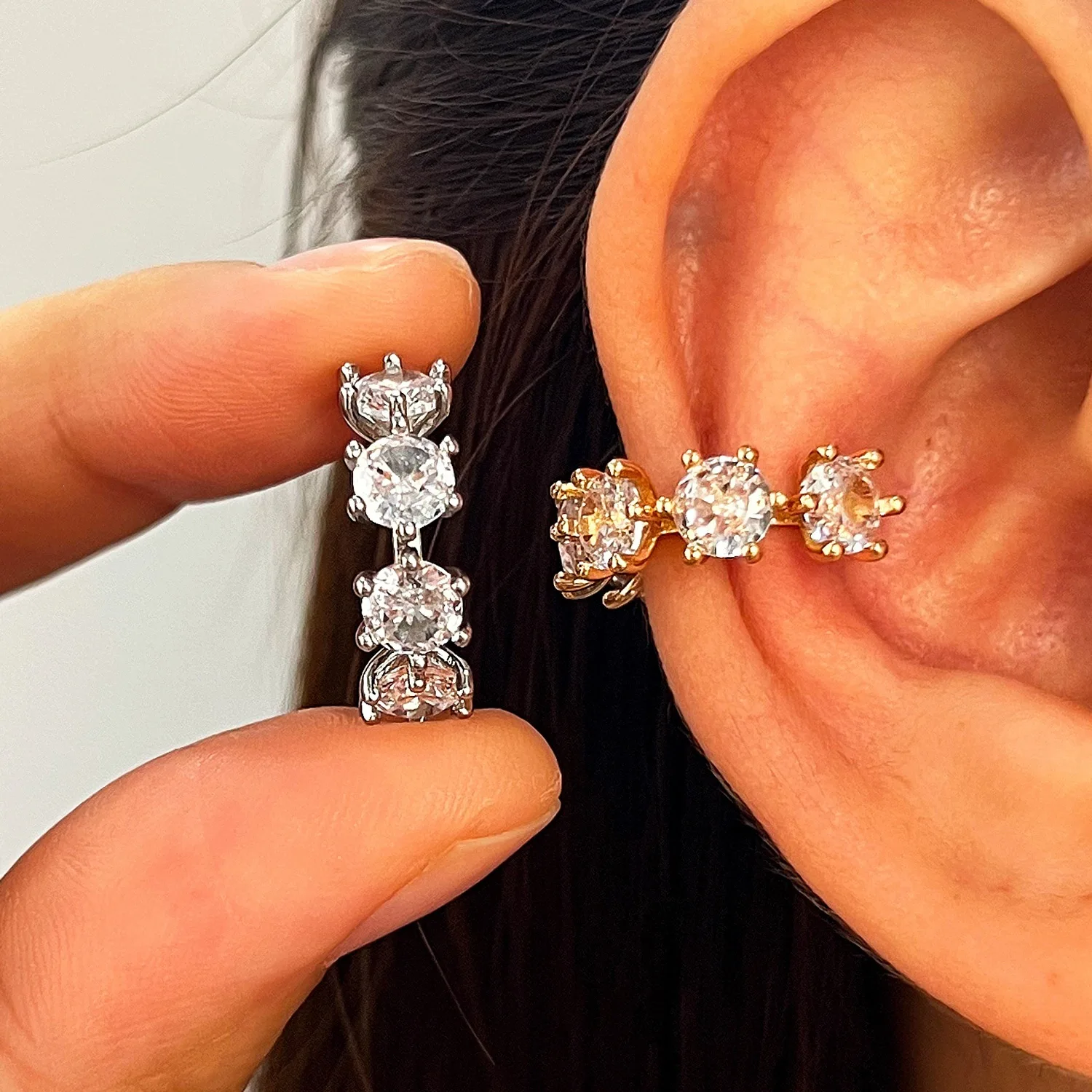 Korean Fashion Zircon Ear Clip Earrings For Women 2026 Trending New Luxury Ear Cuffs Without Hole Fake Crystal Earrings Gifts
