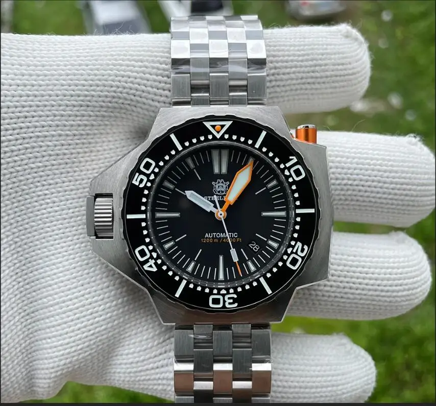 STEELDIVE Men Automatic Watch Sport Mechanical Wristwatch Diving 120Bar Waterproof Luminous Ceramic Bezel NH35 Integrated Case