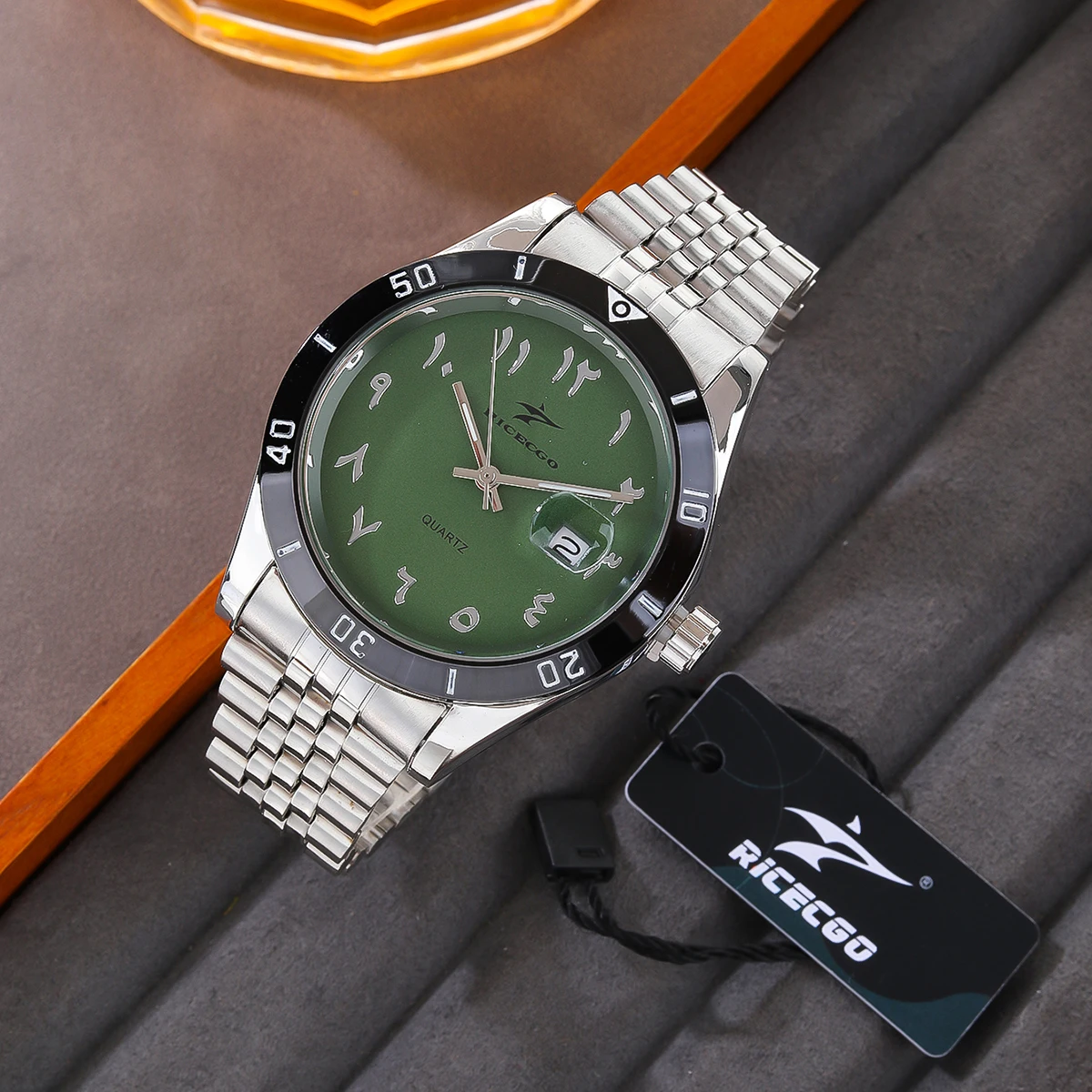 Ricecgo 1Pc Men's Quartz Watch, Arabic Numeral Watch, Durable Stainless Steel Strap Material, Fashionable and Versatile Accessory, Date Function, Comes with Box!