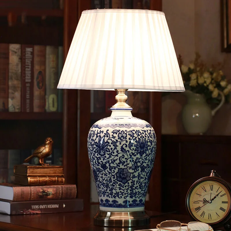 Customized New Chinese classical art living room lamp game Rgb hotel bedside Led desk cement desk lamp