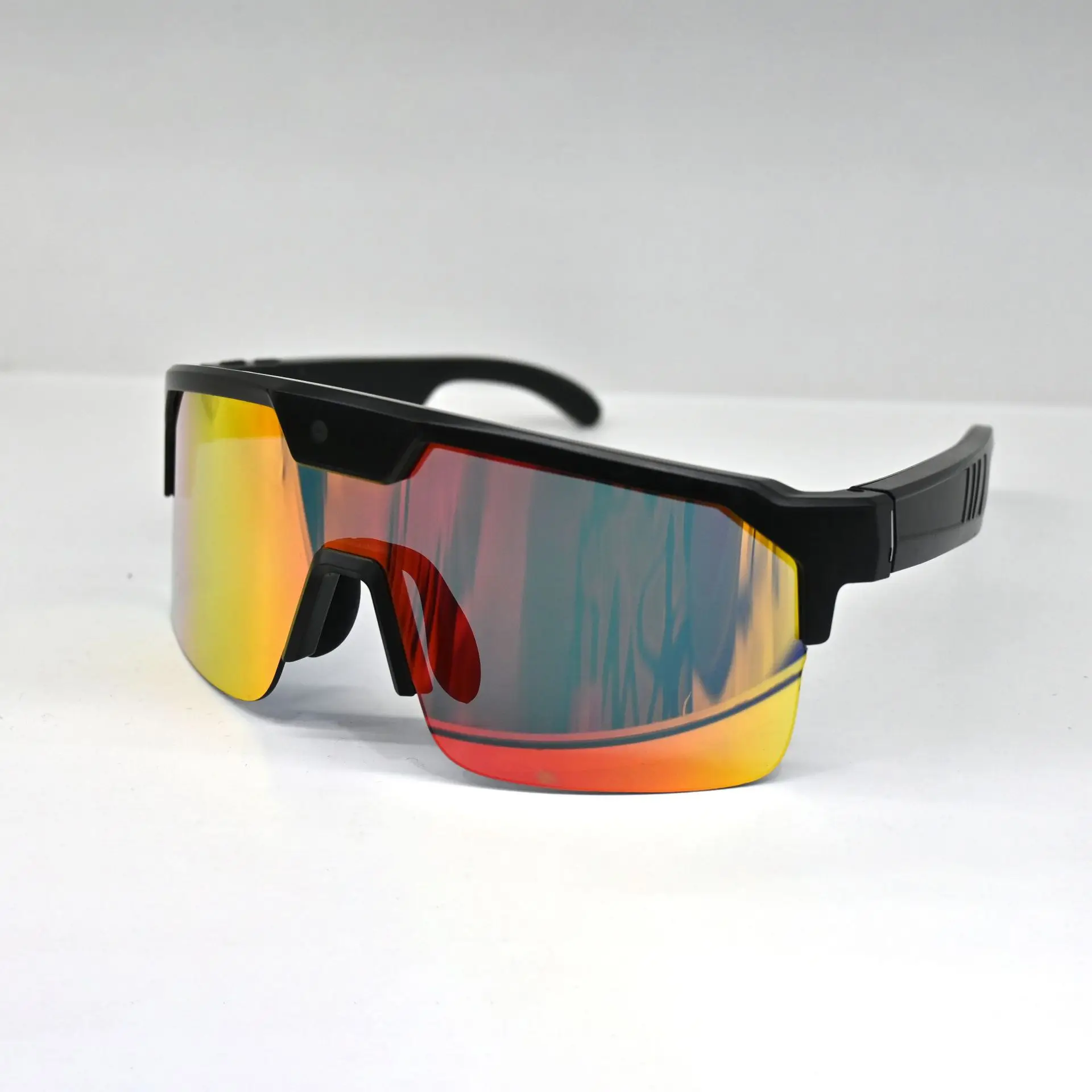 

Q01 2026 New Smart Video Outdoor Recording Glasses Stylish Windproof and Essential for Outdoor Sports Suitable for Men and Women