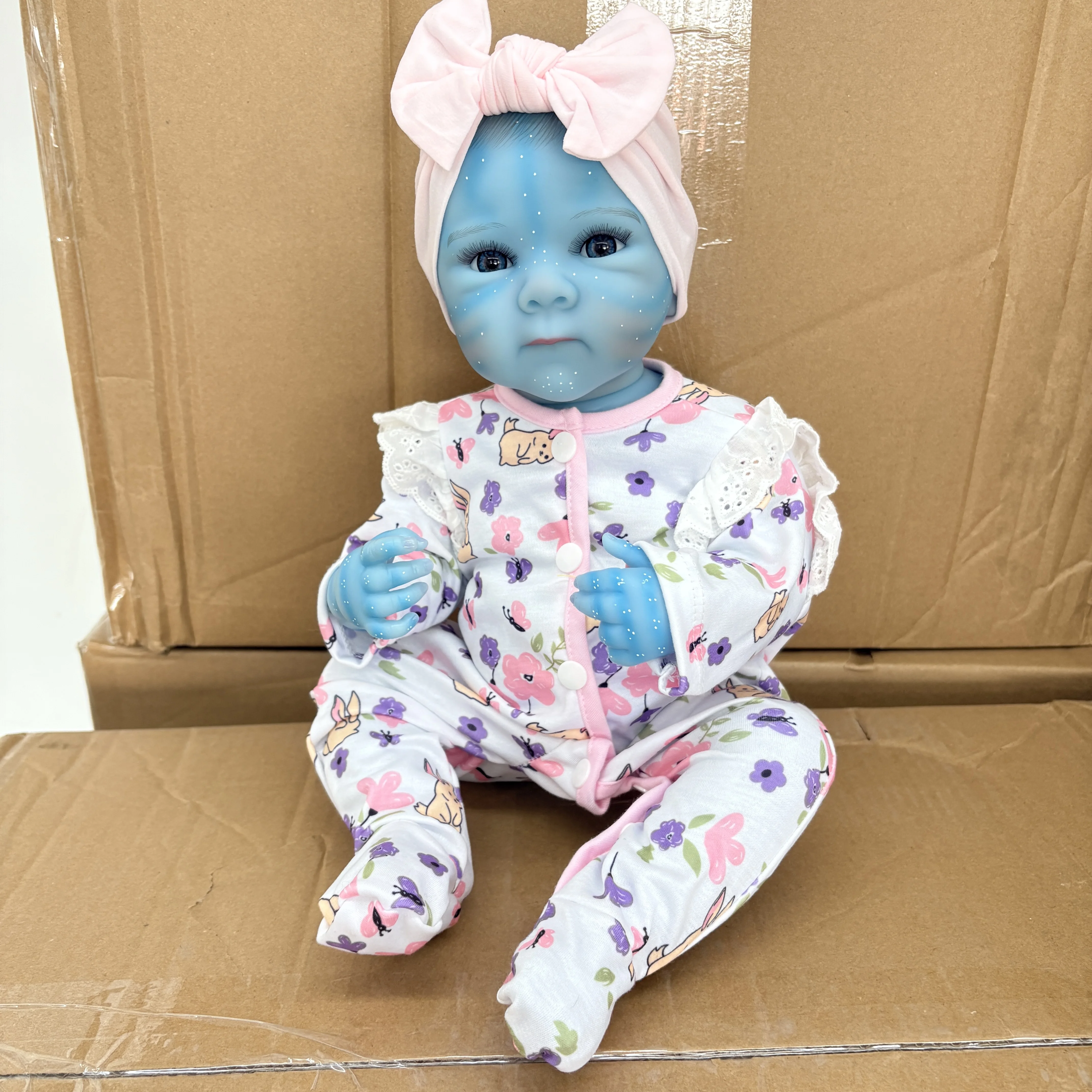 Bambola Reborn NPK 18' in Vinile a Corpo Intero, Pelle Blu, Realistica, con Dipinti Multistrato e Capelli Disegnati a Mano