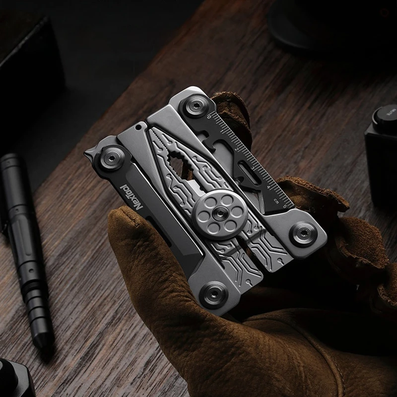 

Silver Wing Pocket Multi-Functional Card Cutter Lightweight Outdoor Tool For Camping Hiking Sports And Entertainment