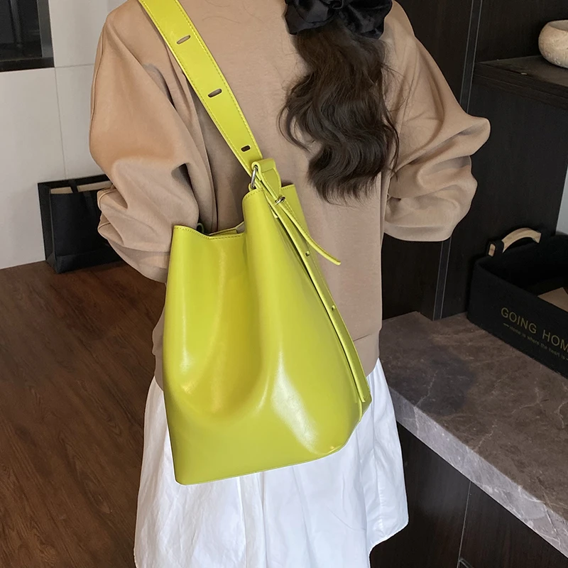 

Элегантная женская роскошная кожаная сумка через плечо, элитная классическая дизайнерская сумка-тоут, предназначенная для модного городского использования