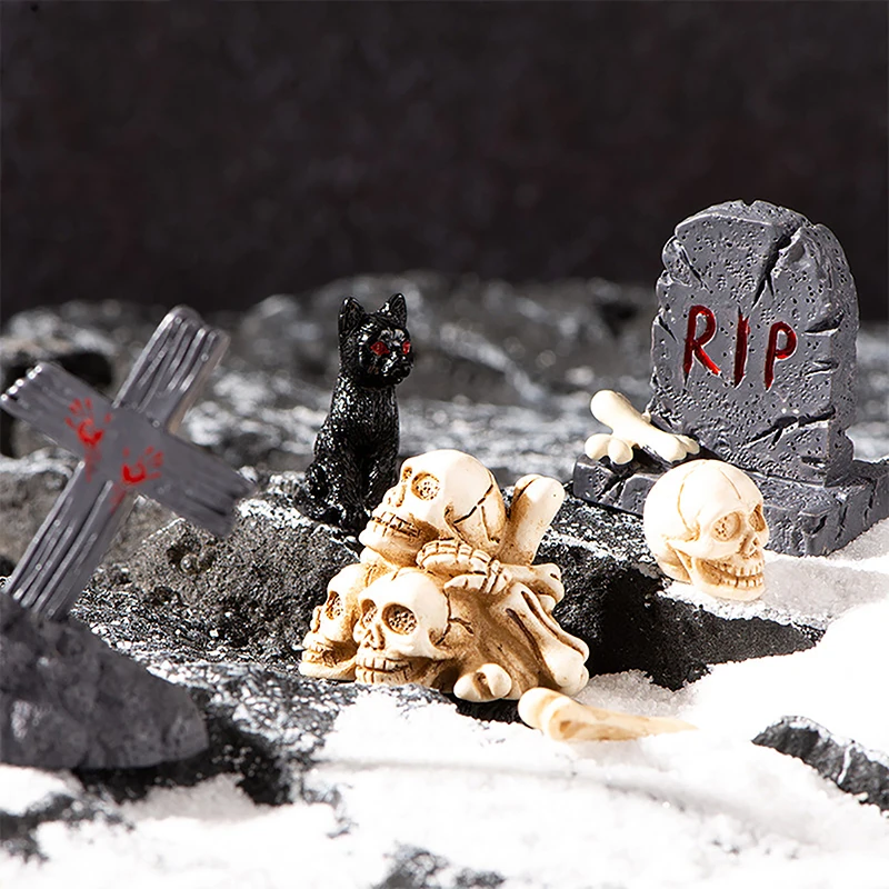 Halloween Resin Ghost Skull Tombstone Miniature Figurines Dollhouse Accessories Halloween Home Table Flower Pot Decor