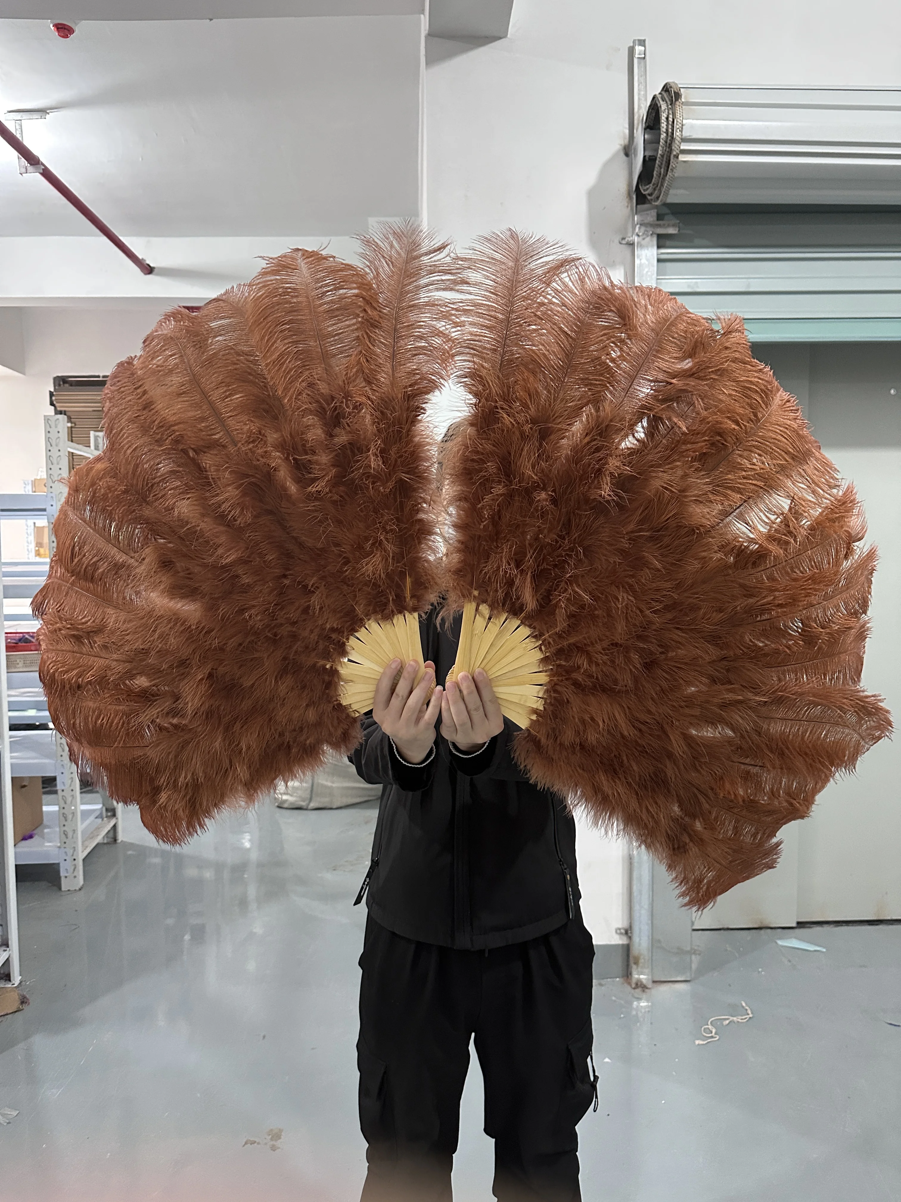 100CM Red Coffee Ostrich Feather Fan Fluffy for Stage Performance Carnival Dance Props Handheld Plumes Burlesque Show