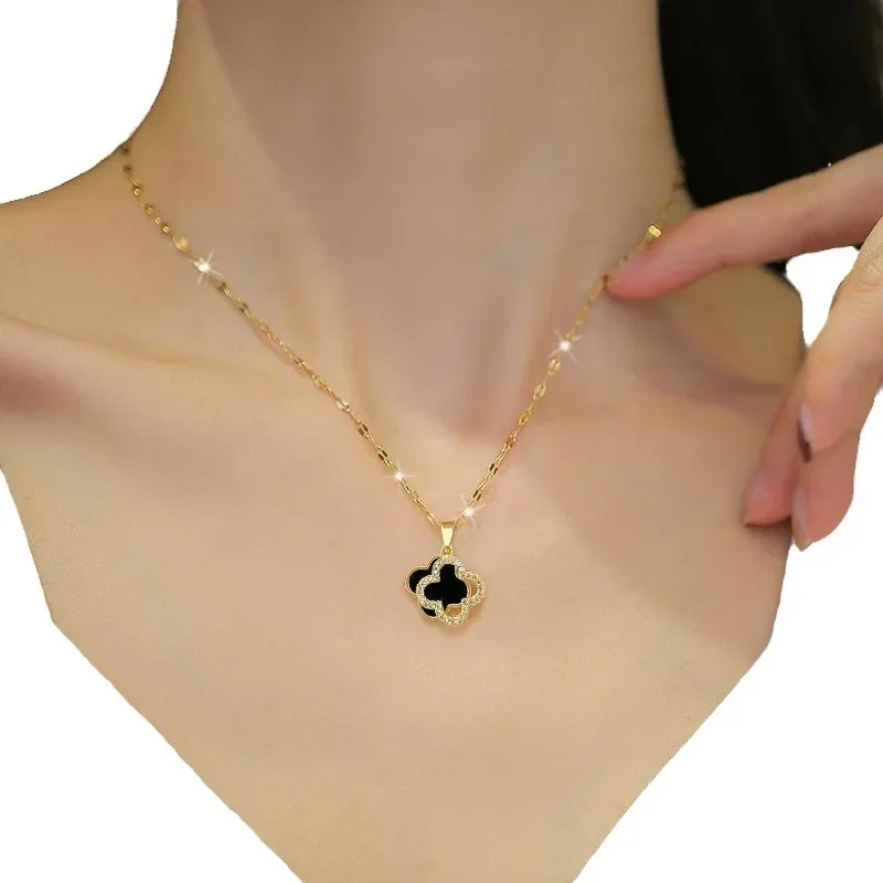 New diamond-encrusted double-sided four-leaf clover necklace with feminine charm and a shell collarbone chain for girls 9527