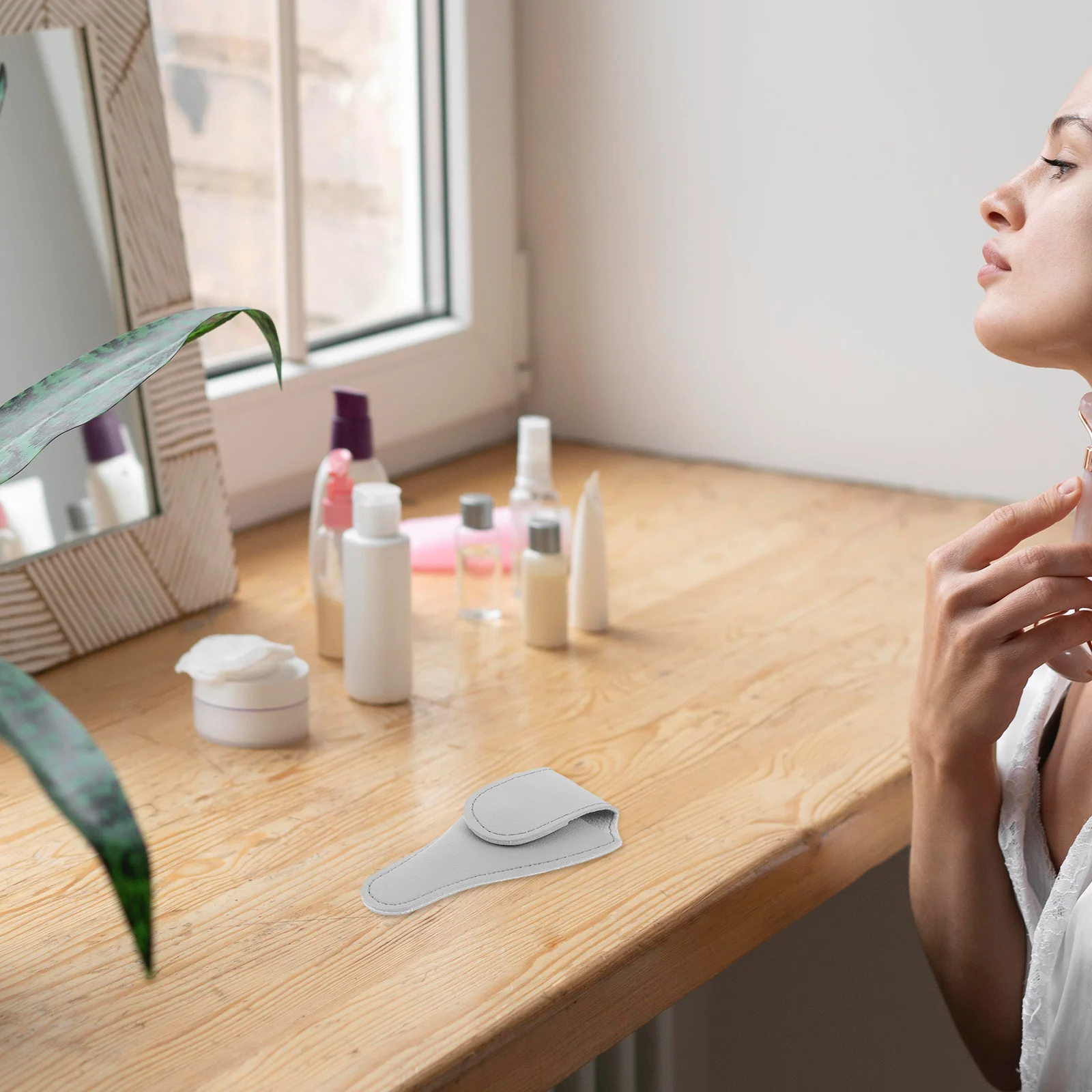 

6pcs Nail Nipper Cover Sleeve For Cuticle Scissors Manicure Pedicure Tool Holder Storage Bag Durable Protective Case Travel