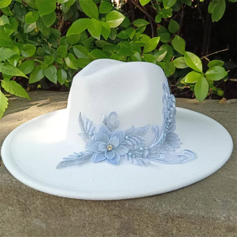 Sombreros de fedora blancos para hombres y mujeres, sombreros de Jazz, sombreros de Fedora de flores bordadas en 3D, venta al por mayor