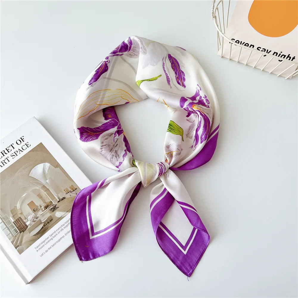 2021 Sweet Hearts Printed Square Scarf Women Bandana Hairband Lady Head Wraps Female Shawl Fashion Neckerchief