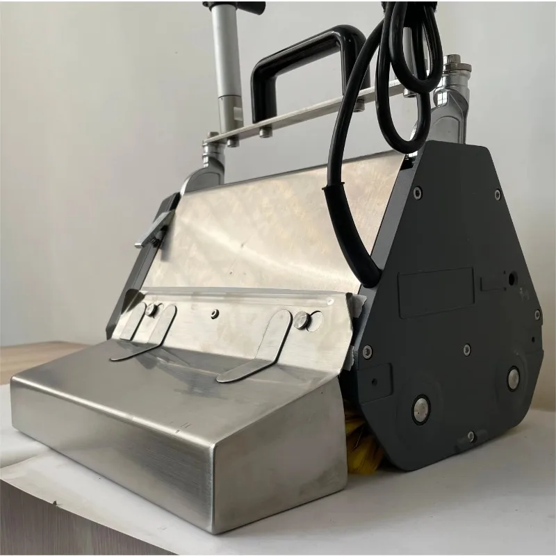 Роторная щетка для сухой чистки ковров, предварительно перемешиваемая