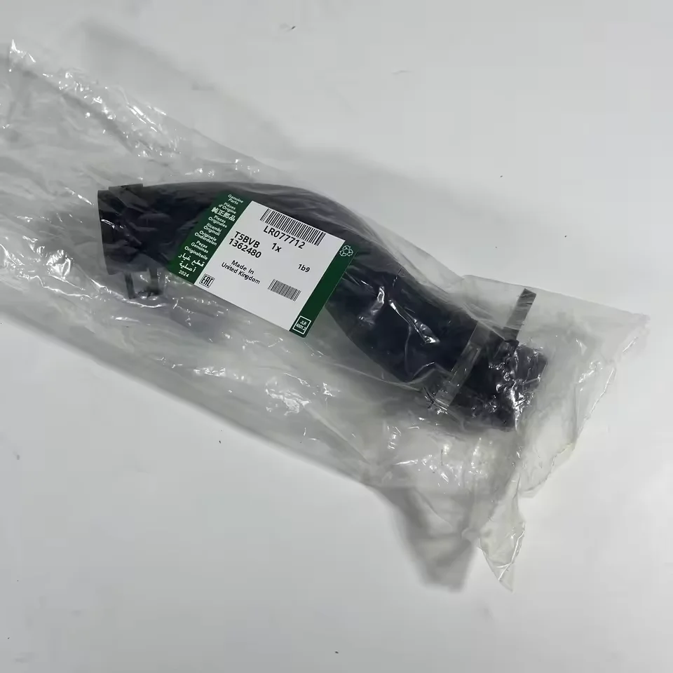 LR077712 LR083328 J9C1664 Coolant Water Hose Thermostat Housing Tube For Range Rover Evoque Discovery Freelander