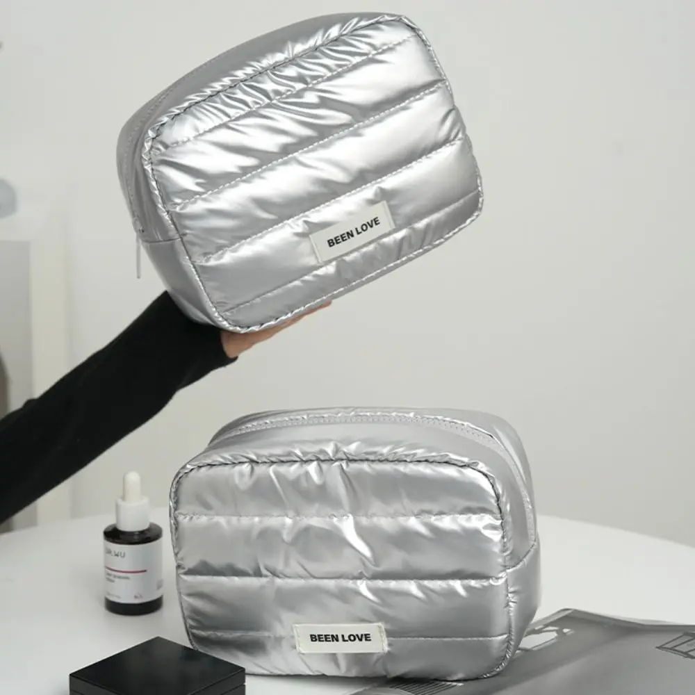 Fashion Down Puffy Makeup Bag Large Capacity Solid Color Travel Quilted Toiletry Bag Fluffy Zipper Skincare Storage Bag