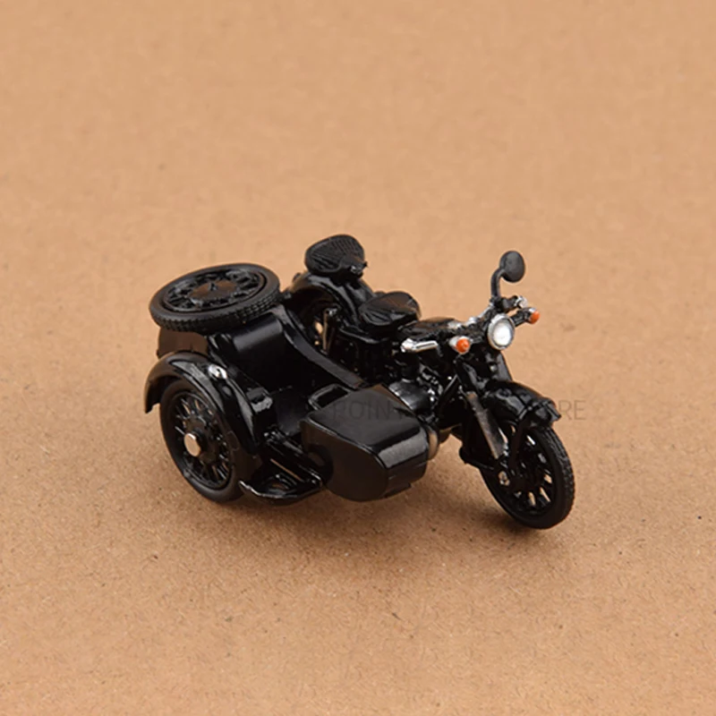 1:64 Scale Diecast Alloy 750 Side Three Wheeled Motorcycle Toys Model Classics Adult Collectible Souvenir Gifts Static Display