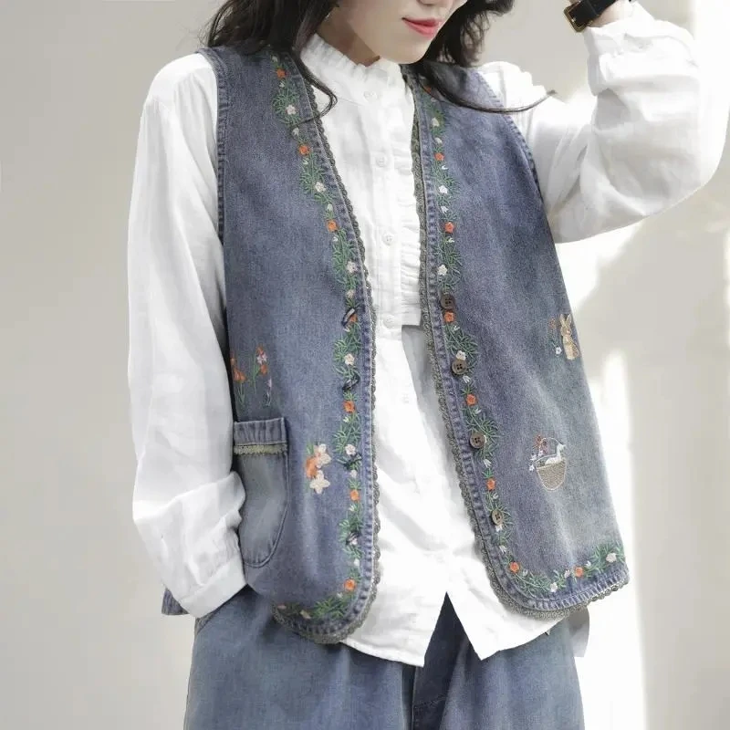 2024New Retro Denim Vest Jacket Spring Autumn Women Embroidered Sleeveless Waistcoat Jeans Coat Female Casual Cowboy Ladies Tops