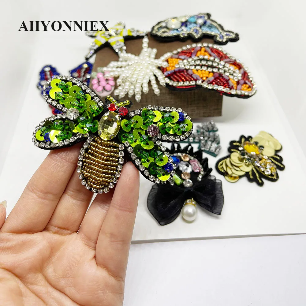 10pcs Per Pack Random Good Quality Beaded Patches Sew on Patches for Clothing Applique DIY Clothes Parches