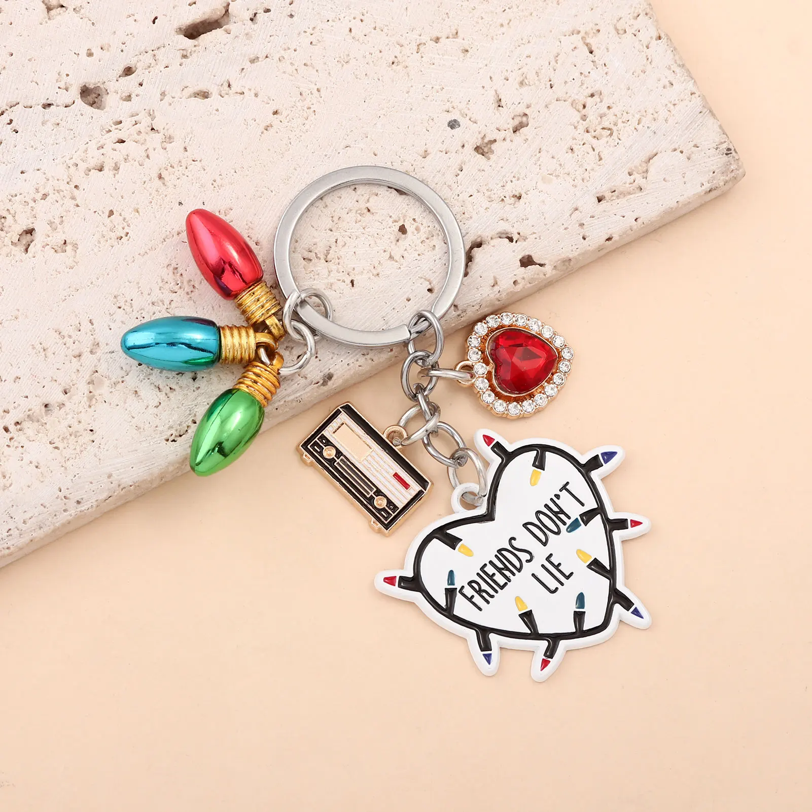 Strange Language - Metal Keychains Car Keychains Bag Charms Heart-Shaped Light Bulb Combination Pendants Collectible Gifts