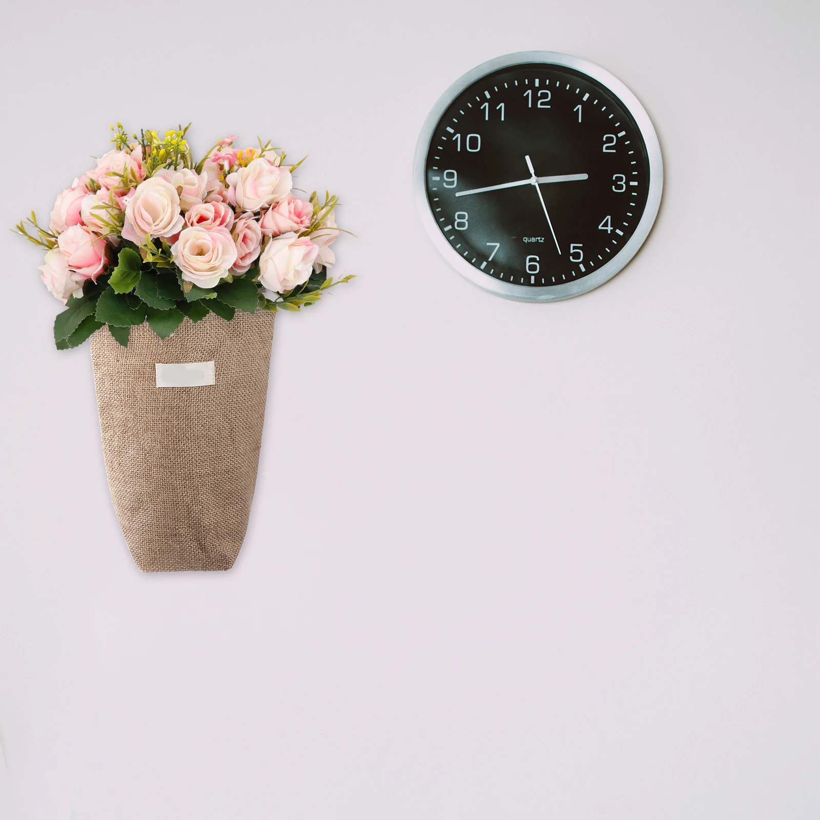 

Fabric Dried Vase Hanging Decorative Wall Baskets Indoor Removable Wall-Mounted Modern Design Wall Basket Cloth Holder For
