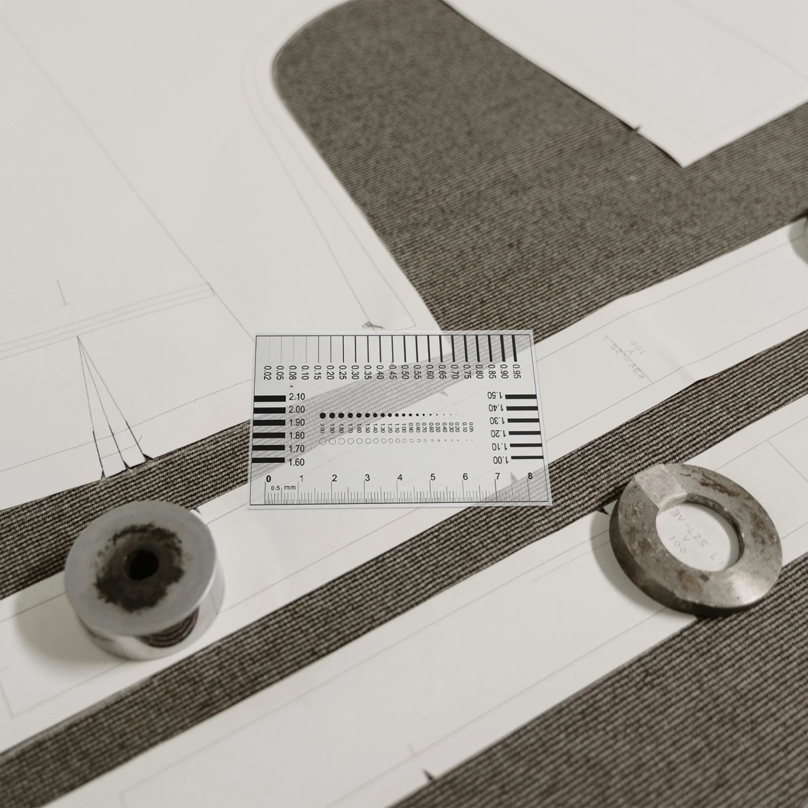 

Sec Size Estimation Chart High Precision Flaw Detection Film Ruler Measurement Tool for Line Width Defects Crack Width Gauge
