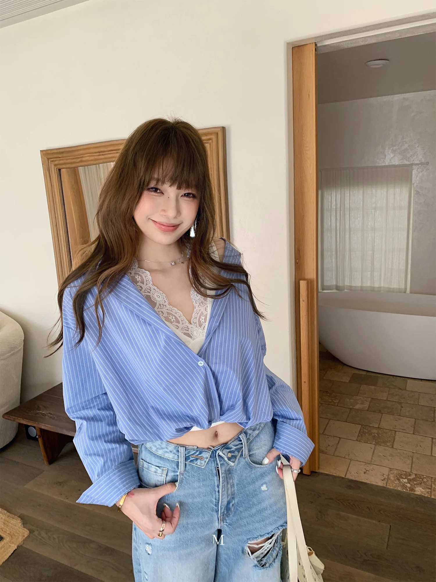 

ChenMiFan Casual Style Long Sleeve Lace Patchwork Short Shirt Women's Design Sense Striped Cotton Polyester Blend Spring Shirt