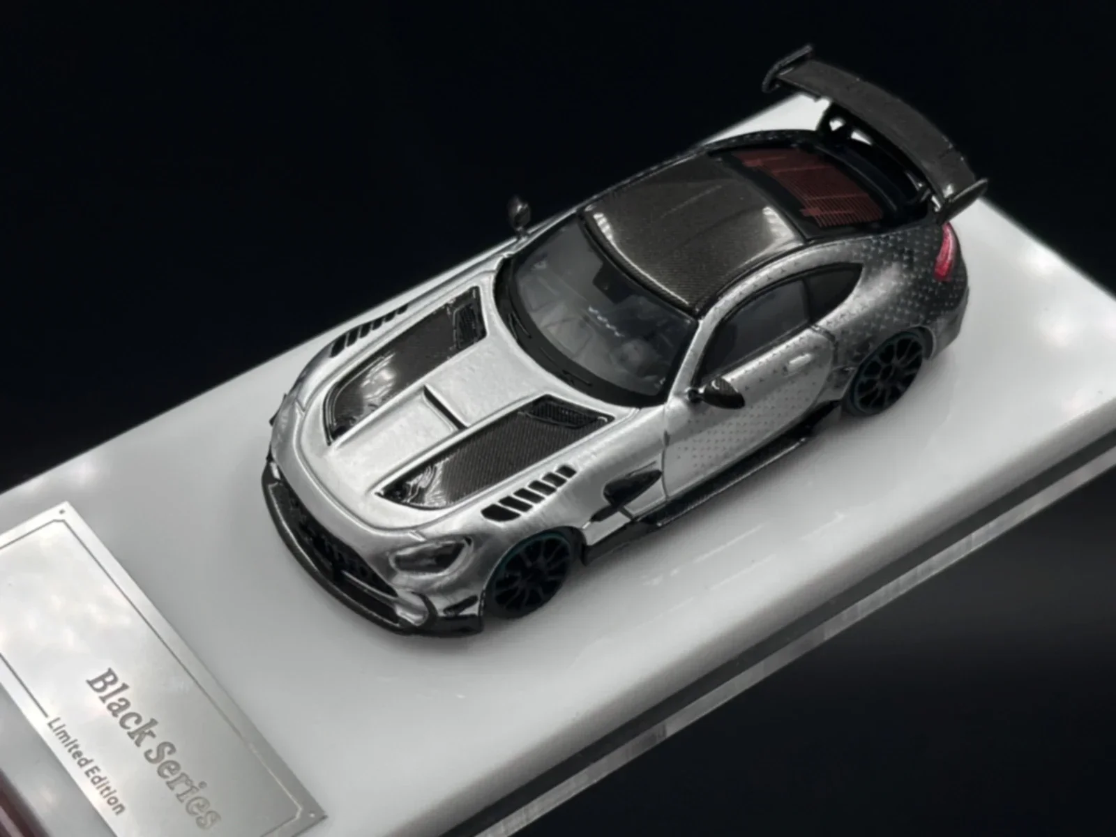 

TOP 1:64 AMGGT Black Series Starlight Silver Diecast Diorama Car Model Collection Miniature car toy