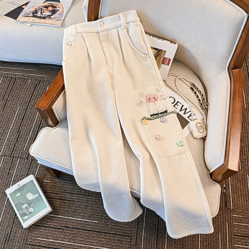 Pantaloni stile giapponese donna dolce ragazza carino pecora fiore stile coreano ricamo allentato nuova moda velluto a coste addensare chic delicato