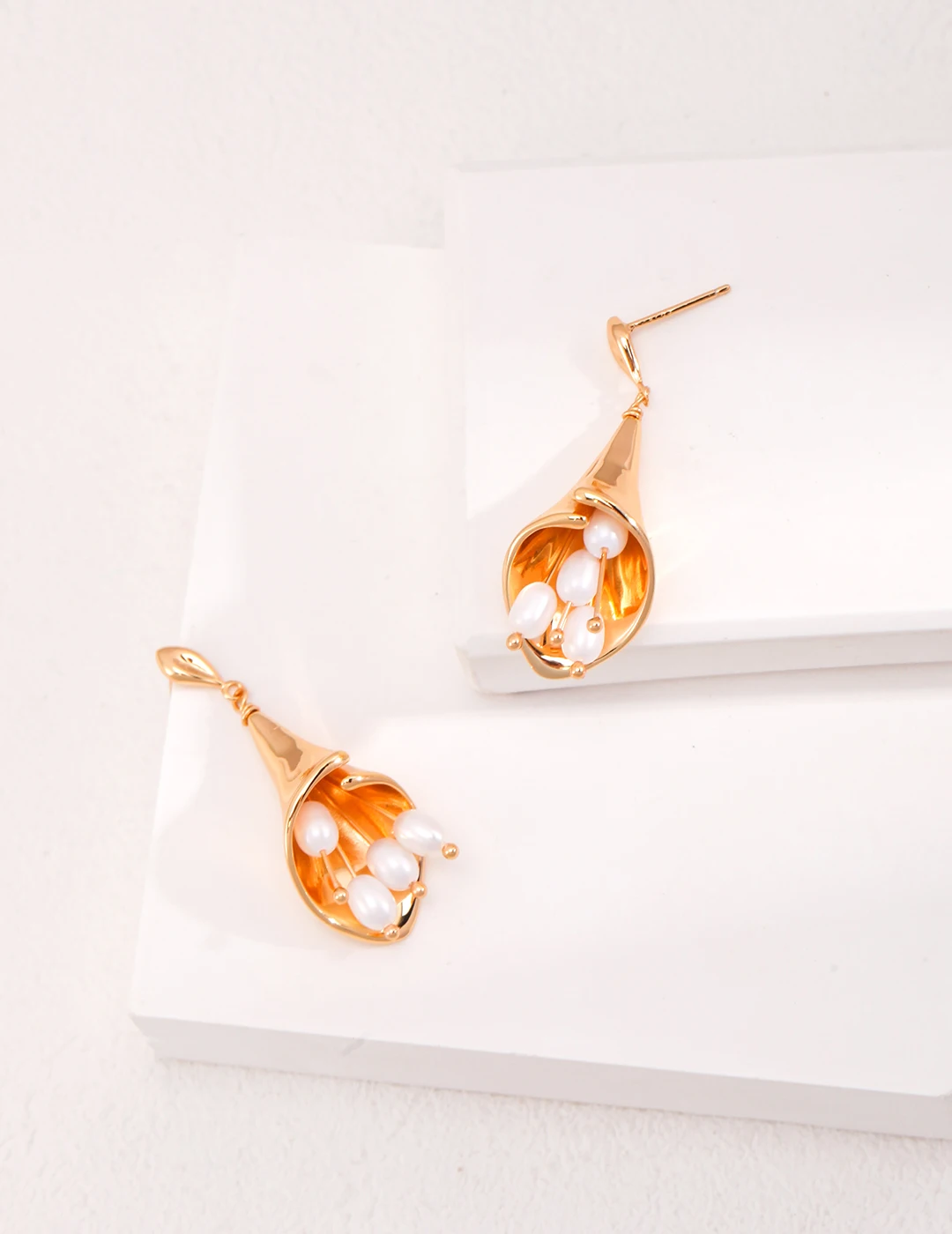 Stud Earrings Gold Plated Flower ALICE INT Womens natural Pearl Earrings Calla Lily Pearl Stamen S925 silver