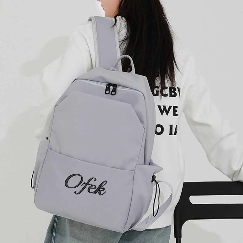 bolsa-leve-elegante-versatil-ao-ar-livre-de-cor-solida-mochila-dupla-bordada-personalizada-de-grande-capacidade-presente-de-volta-as-aulas