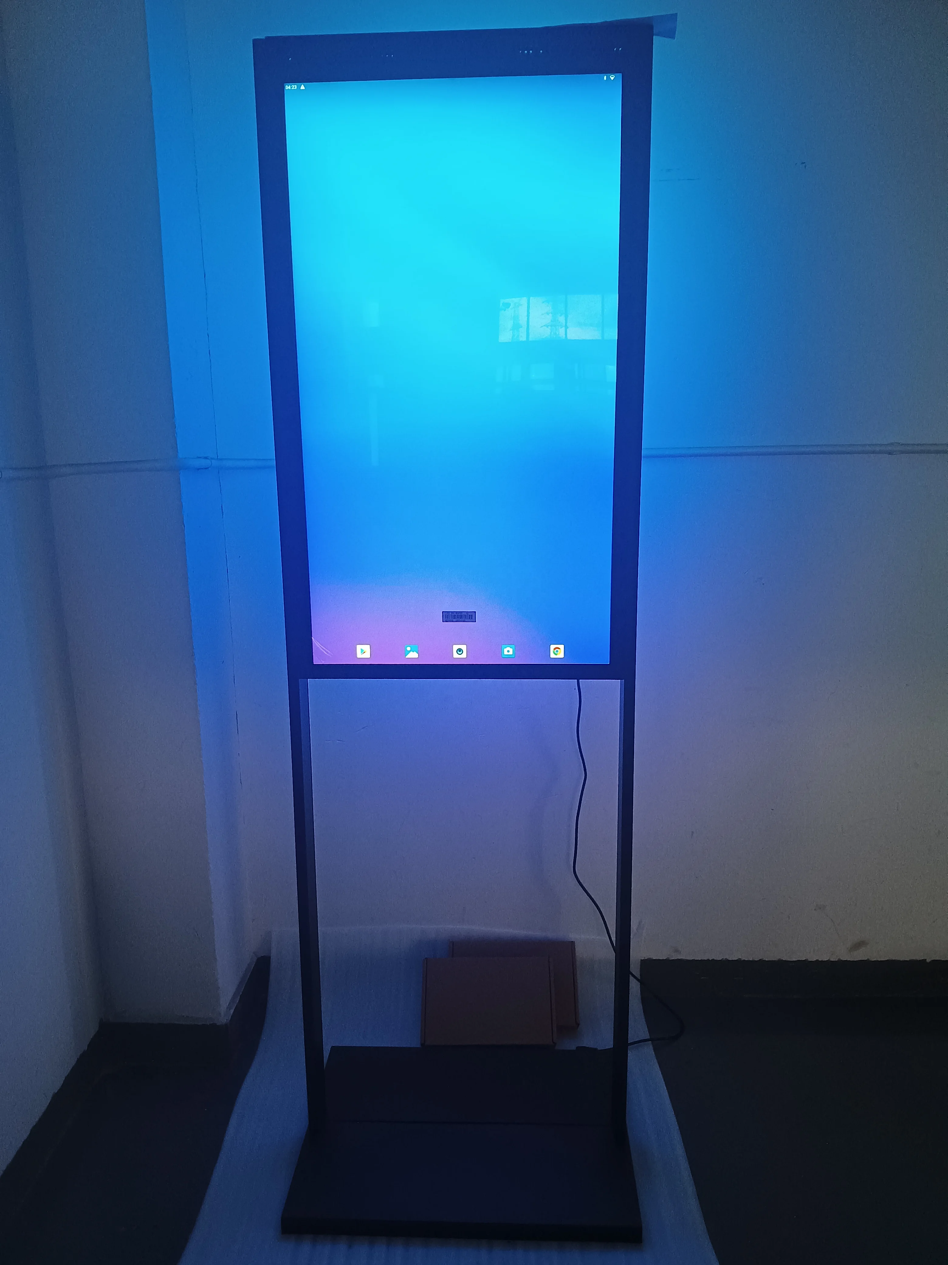 Рисунок 3 - 43/49/55/65 "высокояркий ЖК-экран