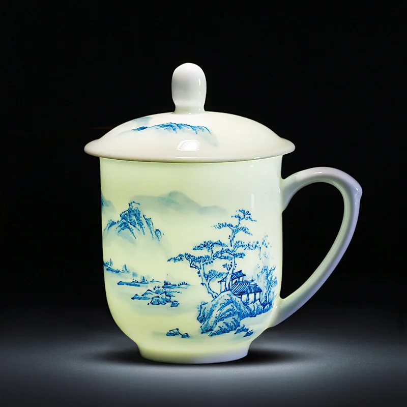 Jingdezhen Ceramic Tea Cup Hand-painted underglaze blue and white porcelain cup with lid household water cup bone China tea cup