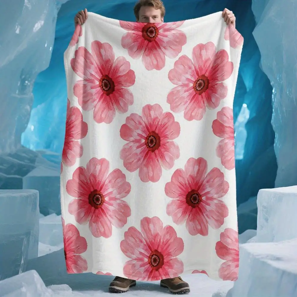 An elegant powder-white floral pattern flannel blanket, suitable for sofas beds home decorations applicable throughout the year