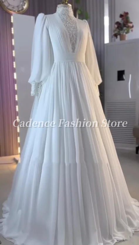 Customized  Elegant White High Neck Long Sleeve Arabian Wedding Dress Lace Applique A-line Dress Bridal Gowns 2025