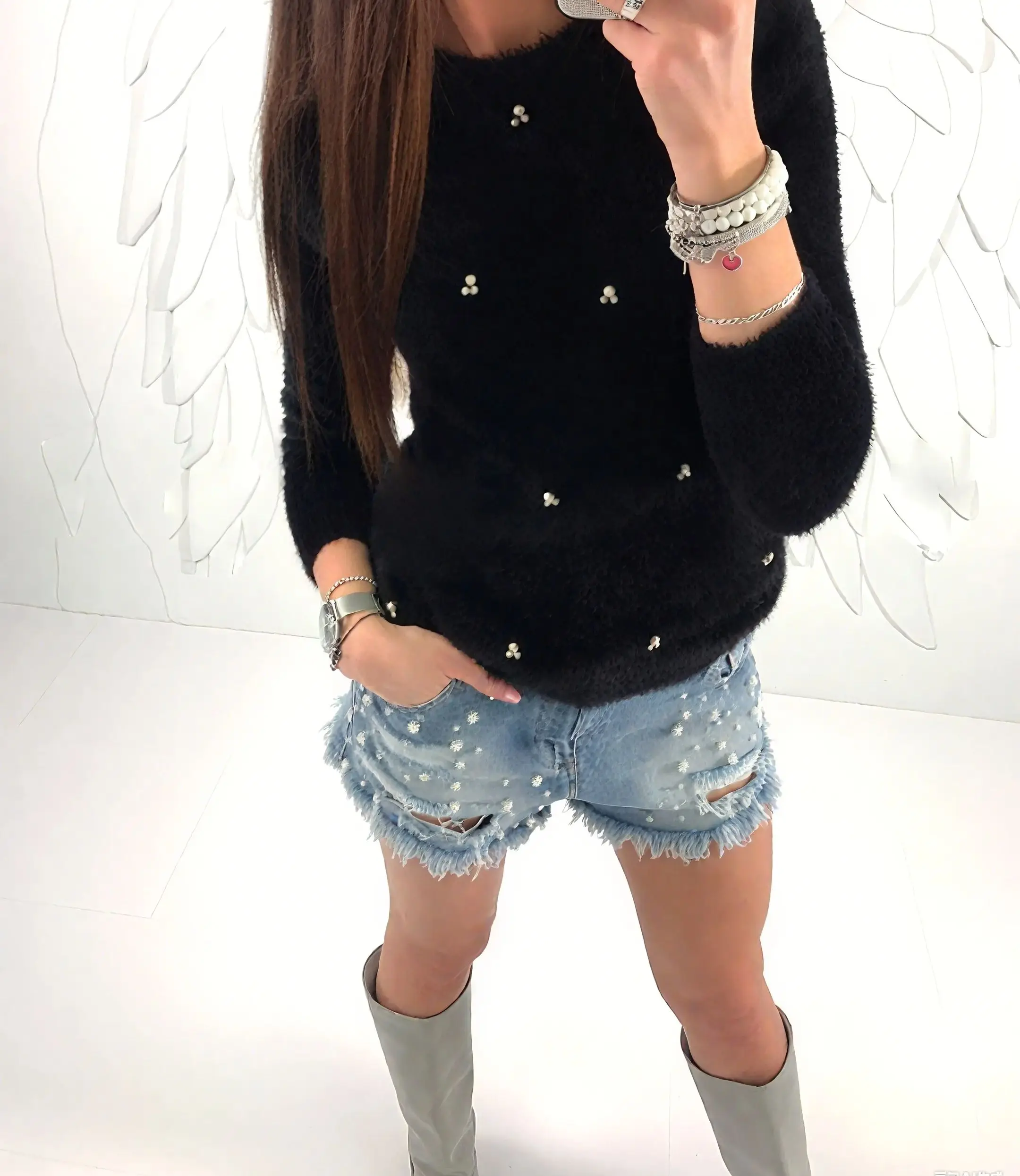 

Women's Versatile Beaded Fleece Long Sleeve Pullover T-Shirt