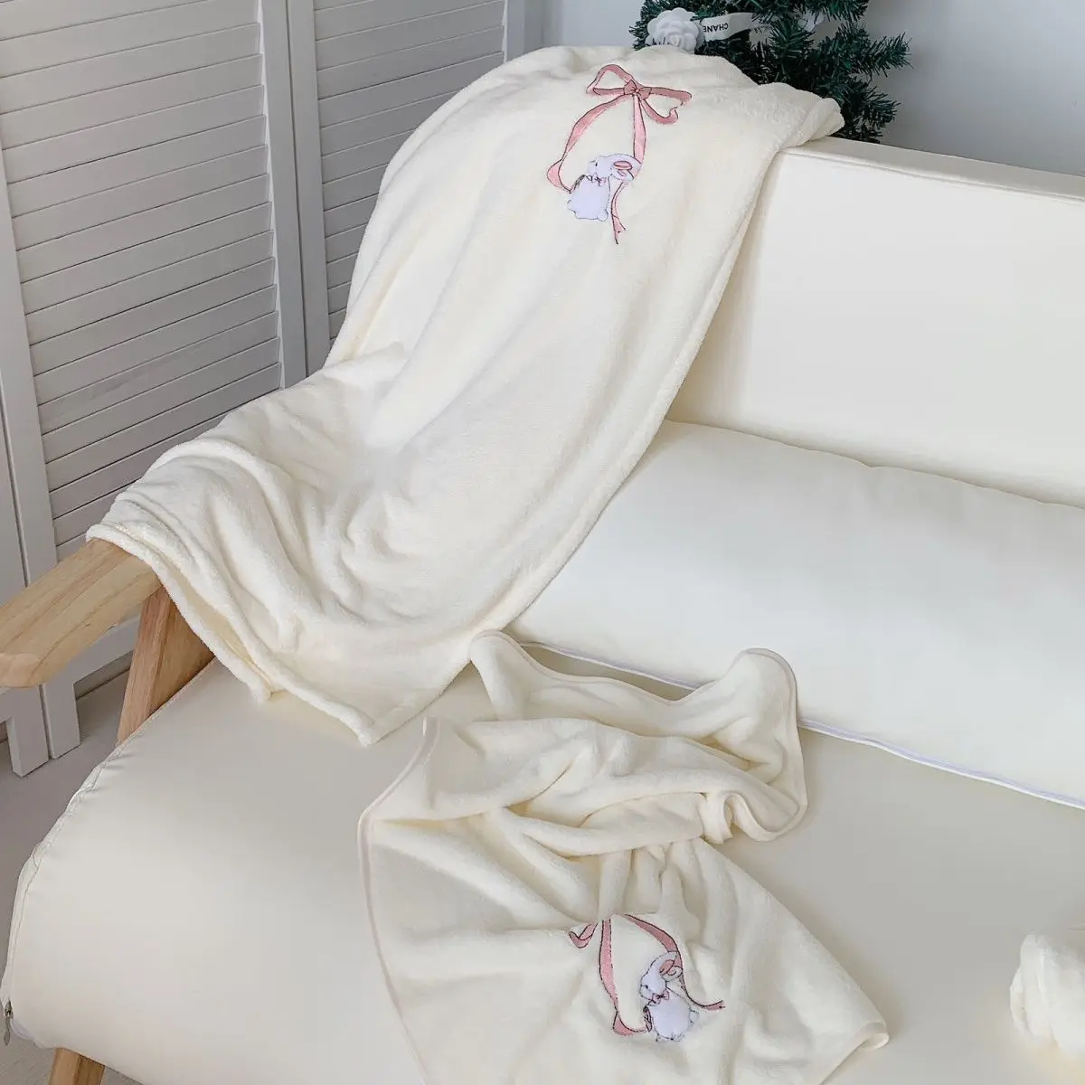 2024 New Bath Towel Superfine Fiber Soft Quick-dry ShowerTowels Women Fashion Household Skin-friendly Absorbent Wearable Bathrob