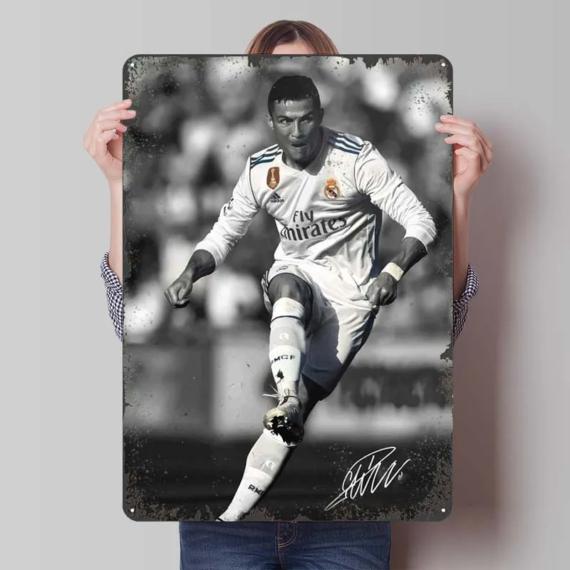 Ronaldo CR7 Metal Sign Sports Poster Bar Decoration Room Customizable Tinplate Signs for Wall Art Decoration Vintage Metal Plate