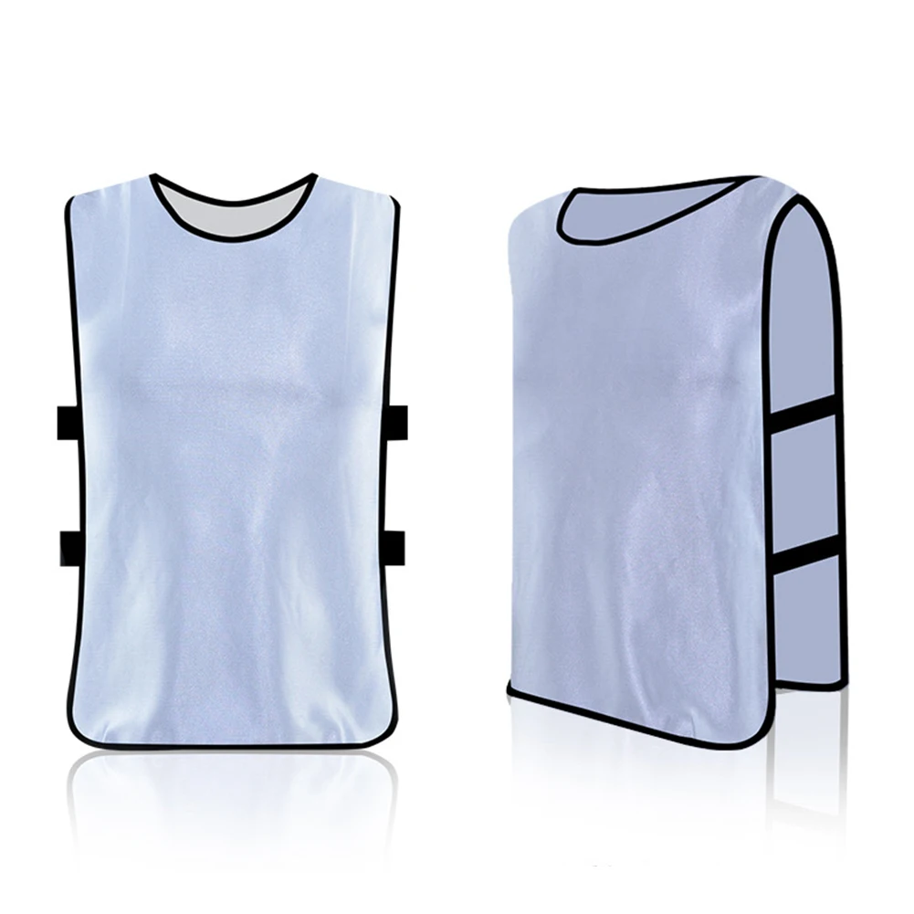 

Adult Training BIBS Vests in Breathable Polyester for Team Sports like Soccer Basketball and Rugby with Loose Fit Design