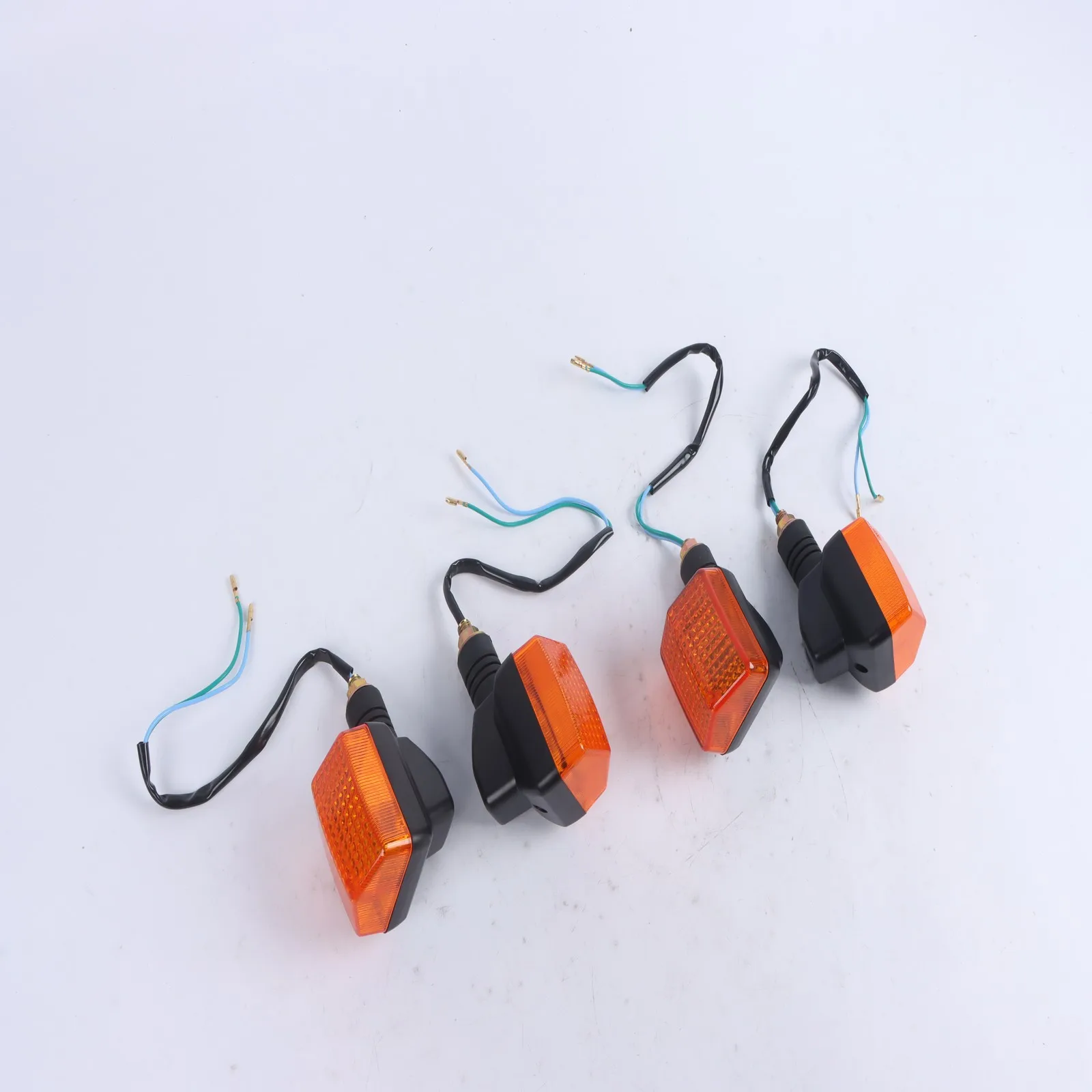 

2 пары задних указателей поворота для Honda Ruckus NPS 50 33650GEZ305 поворотники для скутера