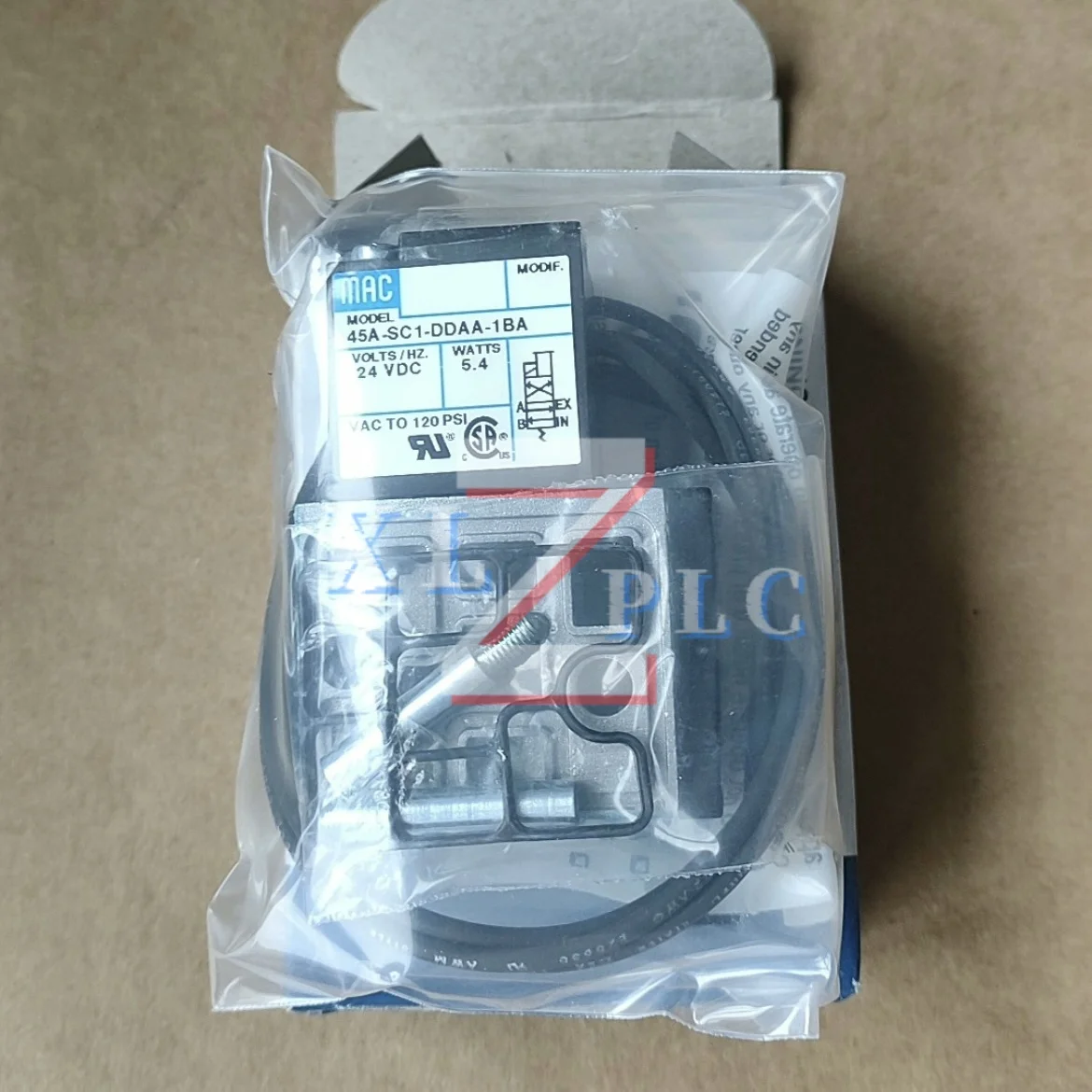 

solenoid valve new in stock 45A-N00-DBCA-1BA 45A-SC1-DDAA-1BA