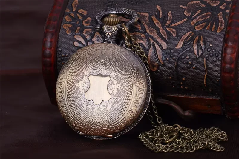8129Classic antique large vintage shield pocket watch bronze pocket watch