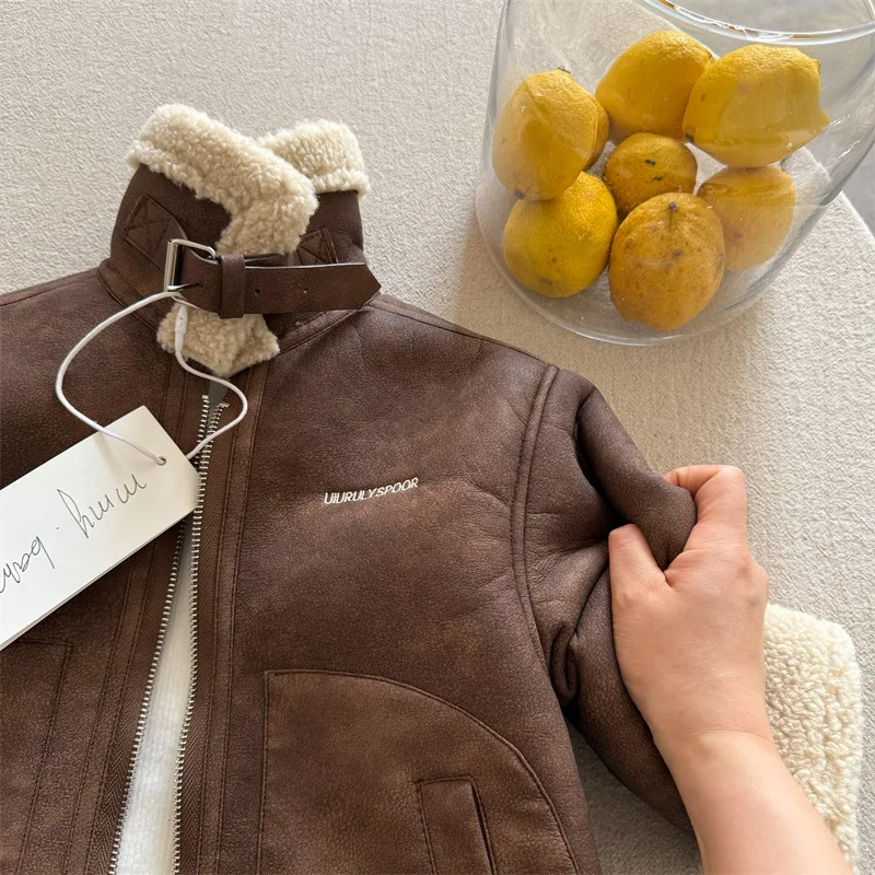 Children's jacket 2024 winter new boys and girls embroidered letter jacket baby stand-up collar fur jacket image 2