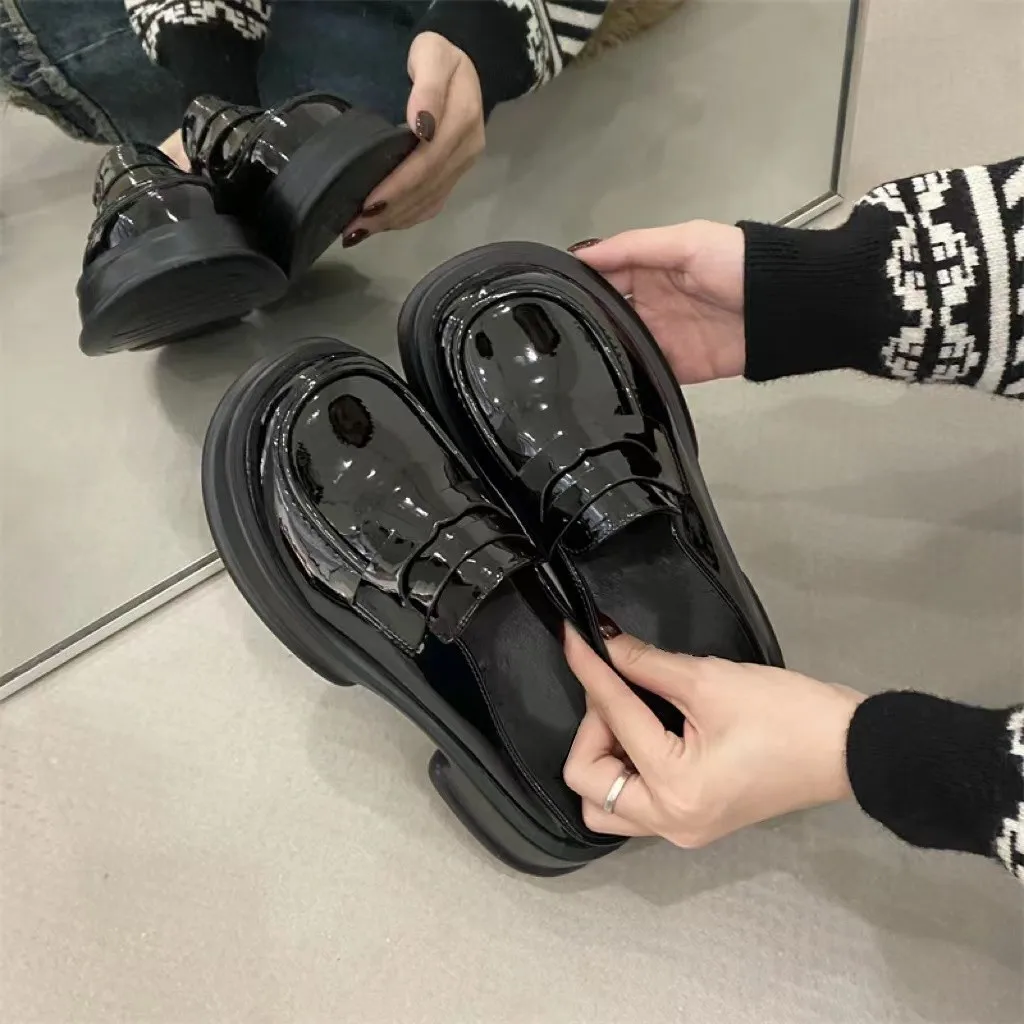 Loafers Female Shoes Cover Toe House Slippers Platform Low Big Size Slides 2024 Synthetic PU Hoof Heels Rome Rubber Fabric