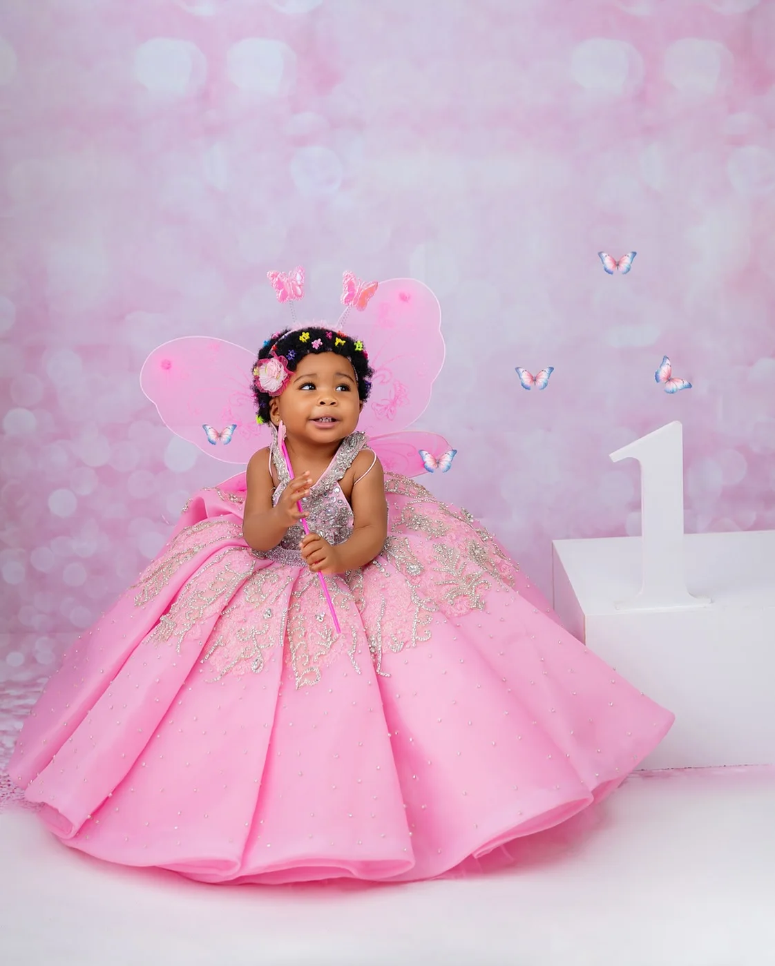 Vestidos de fiesta de cumpleaños de niña de color rosa de lujo, vestidos de niña de flores personalizados con cuello redondo, vestidos de desfile de princesa para sesión de fotos