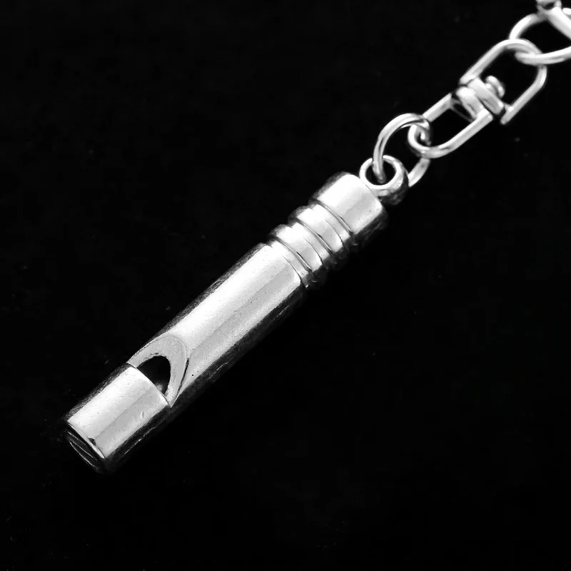 Stainless Steel Whistle Car Keychain Schoolbag Pendant Outdoor Survival and Life-saving Supplies