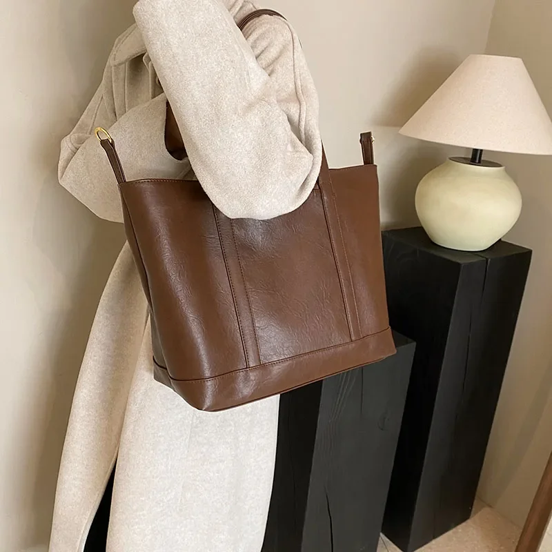 LEFTSIDE Big PU Leather Underarm Bags for Women 2024 Y2K Korean Fashion Tote Bag Lady Shoulder Bag Female Simple Handbags