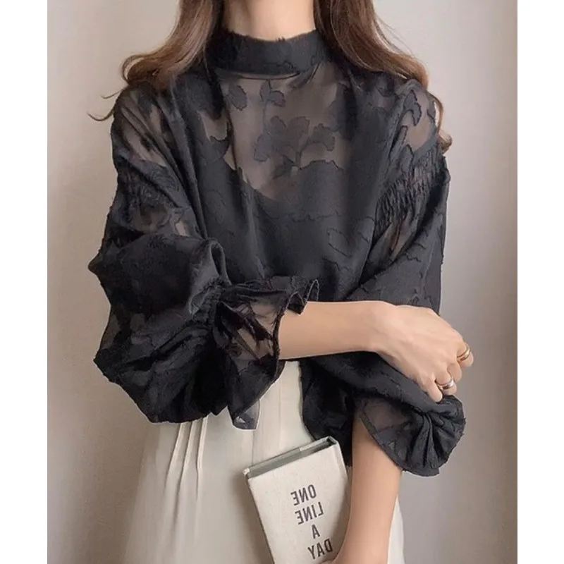 2023 Frühjahr Neues transparentes Hemd mit Blumen-Jacquard-Laternenärmeln vorne und hinten