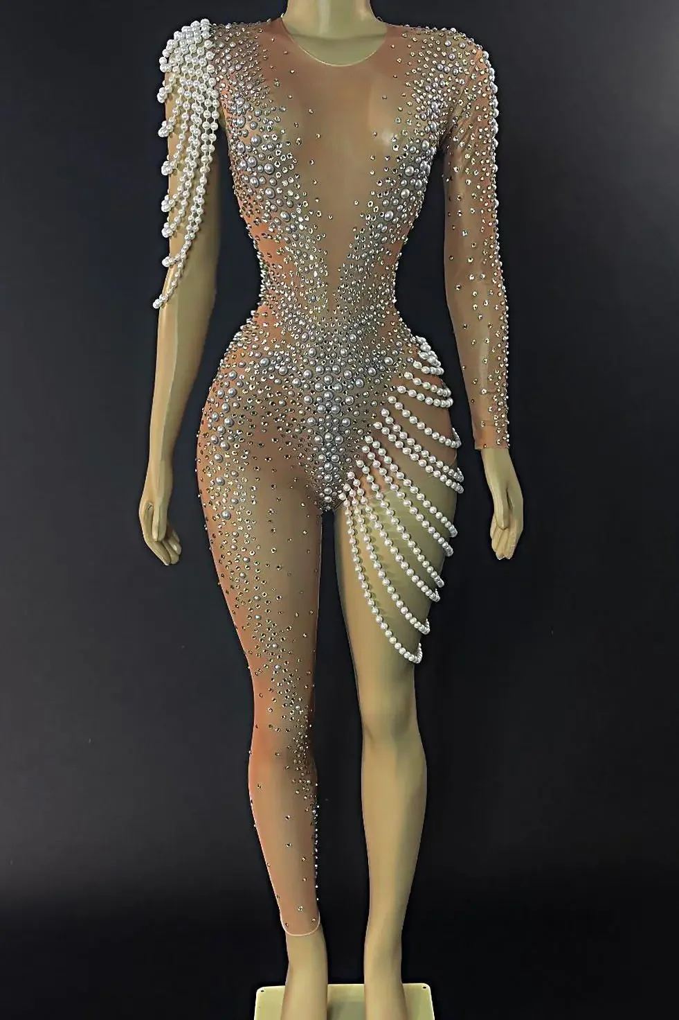 피오나 한쪽 다리 바디 수트