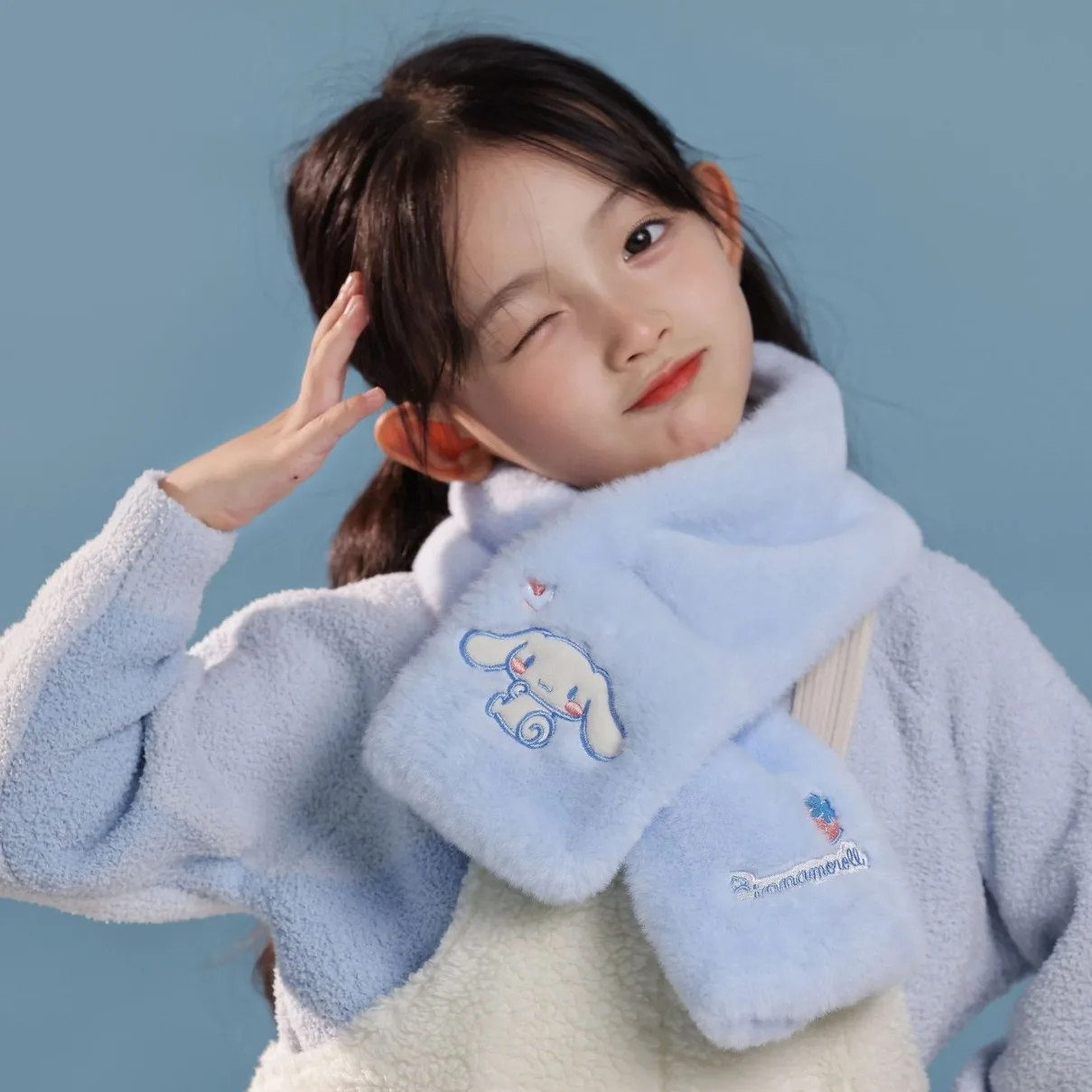

Miniso Sanrio Children's Winter New Plush Scarf Cute Warm Autumn and Winter Hot Thickened Fashion Korean Ins Style