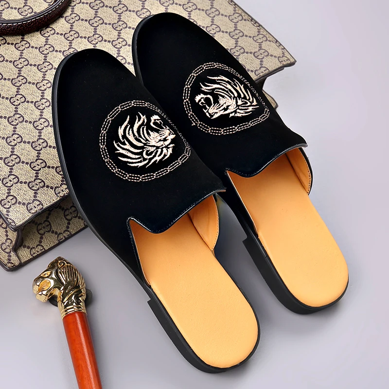 

Men's Casual Slippers Outside European American Men's Casual Shoes with Toe Caps Slippers Half Slipper Large Size 47 48 Sandals