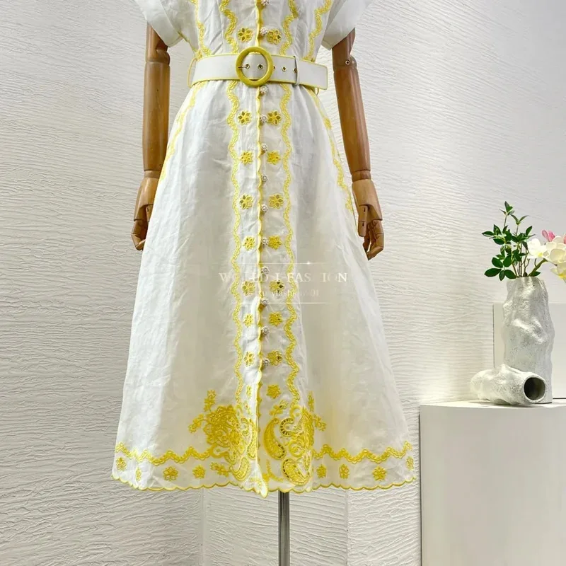 ชุดเดรสผ้าลินินสีเบจเหลืองอ่อน แขนสั้น ปักลาย ความยาวปานกลาง สำหรับวันหยุดพักผ่อน ชุดเดรสผู้หญิง ใหม่ ซัมเมอร์ 2025 คุณภาพสูง