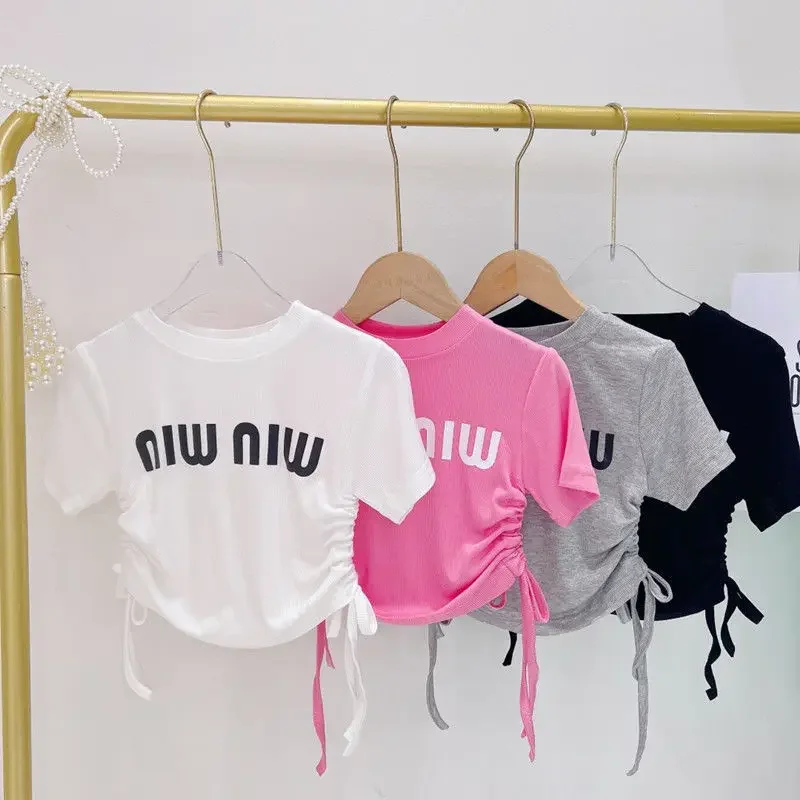 Zomerjurk Meisjes T-Shirt Met Korte Mouwen, Letter Top 2023 Nieuwe Koreaanse Stijl Buitenlandse Stijl Mode Baby Pullover Kort T-Shirt